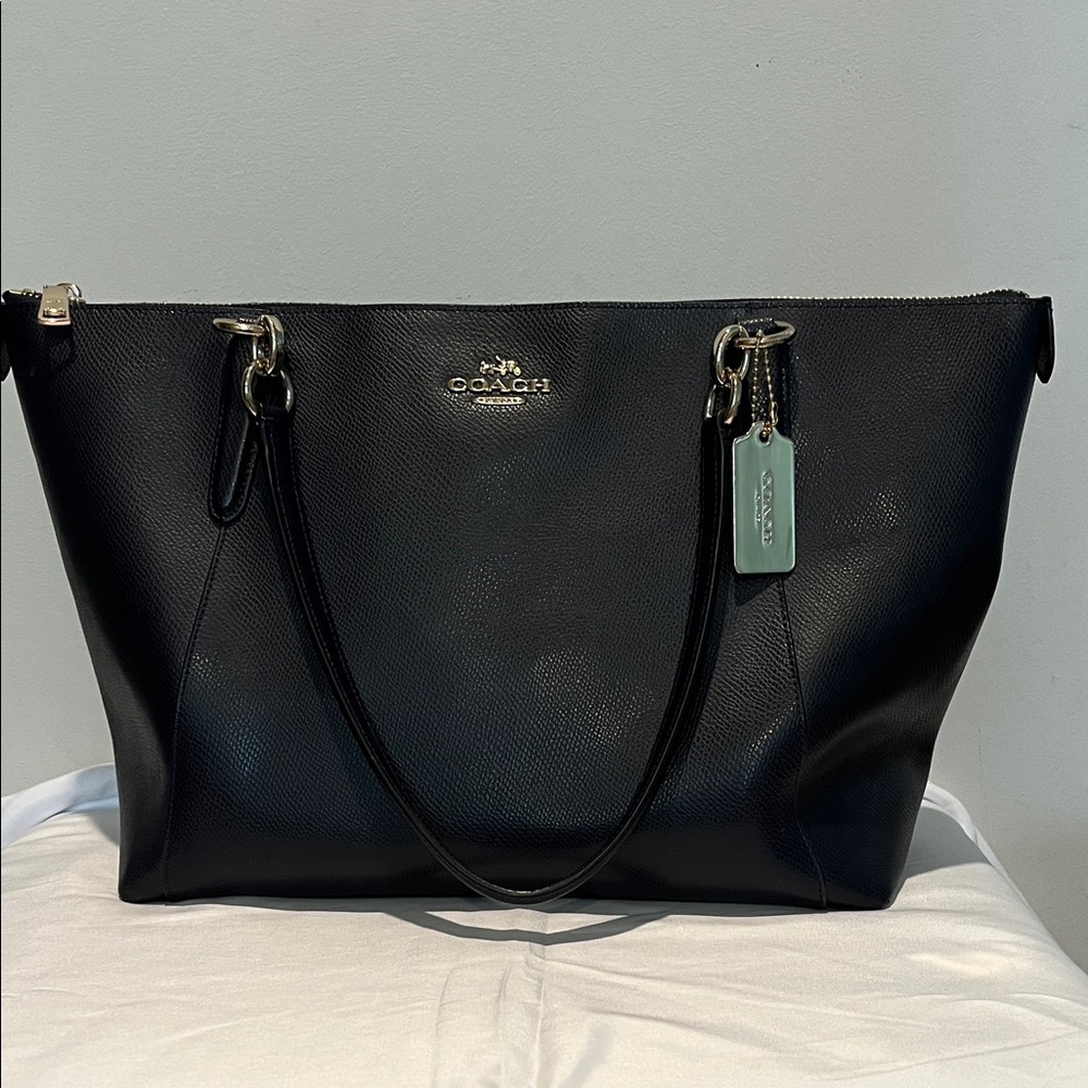 REPOSHED Coach Dark Navy Leather Tote with Silver Hardware and Signature Tag